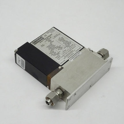 Sierra Instruments Mass Flow Controller FT492-17323-00 / 102555 - Maranos.de
