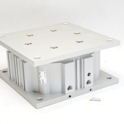 SMC MGF100-30 Max. 1.0MPa Kompaktzylindermitführung / Neu - Maranos.de