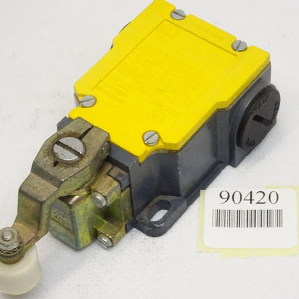 CEMA 114FPB11F / limit switch endschalter - Maranos.de