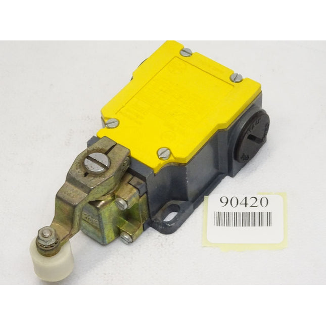 CEMA 114FPB11F / limit switch endschalter - Maranos.de