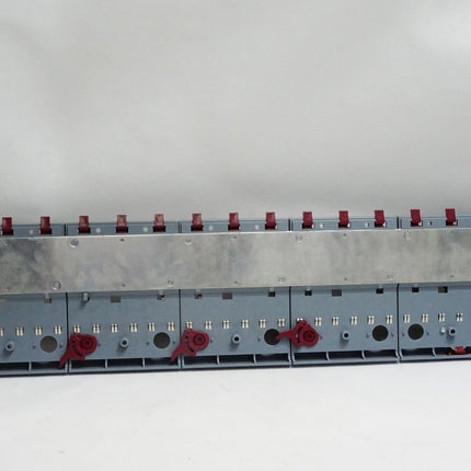 B&R 3BP150.41 2005 Rückwandmodul 15 Steckplätze - Halterungen gebrochen - Maranos.de