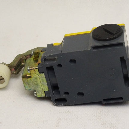 CEMA 114FPB11F / limit switch endschalter - Maranos.de