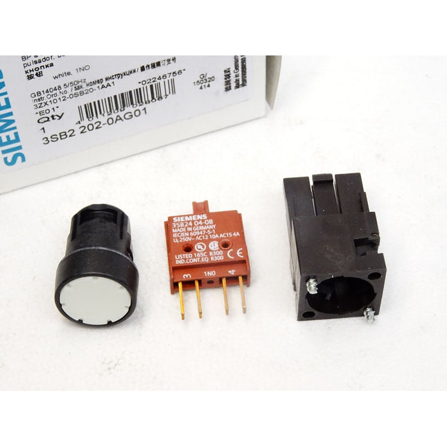Siemens Drucktaster weiß 3SB2202-0AG01 (3SB2404-0B + 3SB2908-0AA) / Neu OVP - Maranos.de