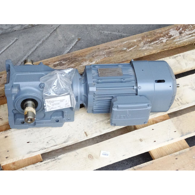 SEW Eurodrive Getriebemotor K57DRS90L4BE5/TF/2W K57 DRS90L4BE5/TF/2W 1400/39r/min 2.2kW i35.70 Unbenutzt - Maranos.de
