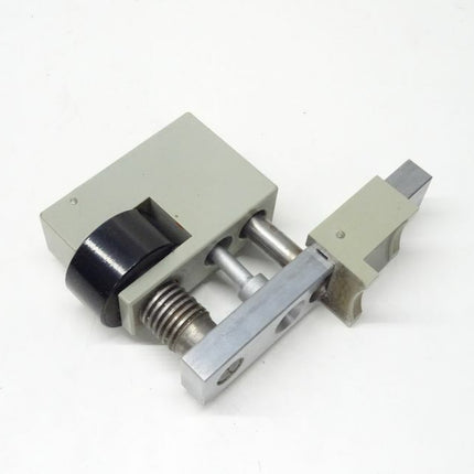 Carl Zeiss Jena Feinzeigeranschlag / Inv-Nr.5937/1 - Maranos.de