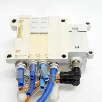 SMC Connector Box VVQ1000W-130A-1 + Valve VQC2A01N-51 + Valve VQC2301N-51 - Maranos.de