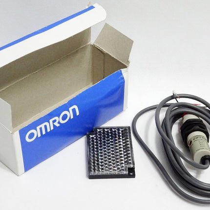 Omron E3F2-R2RB41 Photoelectric Sensor / Neu OVP - Maranos.de