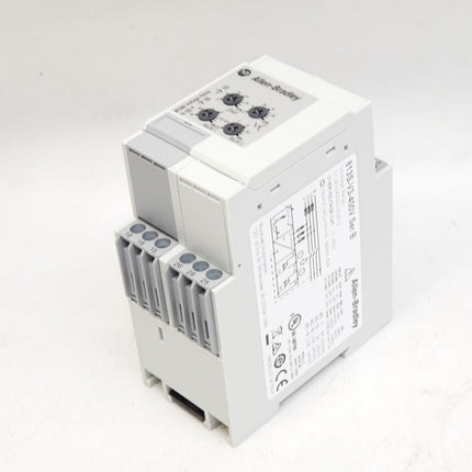 Allen-Bradley 813S-V3-400V Ser.B Voltage Relay / Neu - Maranos.de