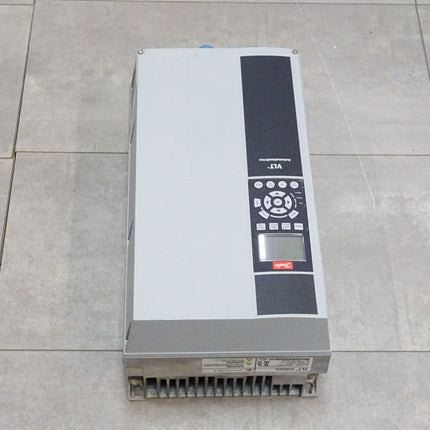 Danfoss VLT 131U3473 FC-302P5K5T5P55H1 Frequenzumrichter 5.5kW - Maranos.de