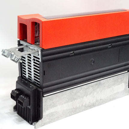 SEW Eurodrive Umrichter 1.5kW MDX61B0015-5A3-4-00 08279578 MDX61B-00 08243492 MDX60A0015-5A3-4-00 08227179 Erneuert - Maranos.de