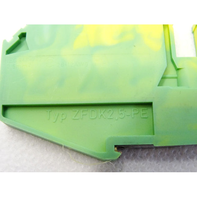 Phoenix Contact ZFDK2,5-PE 3001886 / Inhalt : 10 Stück / Neu - Maranos.de