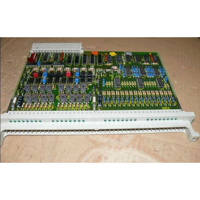 SIEMENS Simatic S5 / 6ES5482-3BA11 / 6ES54823BA11 DIG IN/OUT - Maranos.de