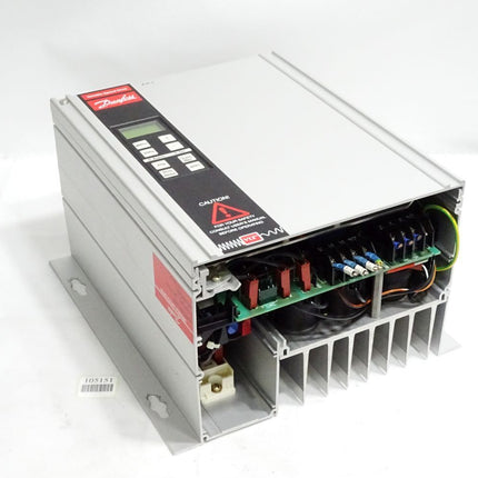 Danfoss Variable Speed Drive VLT Type 3003 175H7242 1.5kW / Neuwertig - Maranos.de