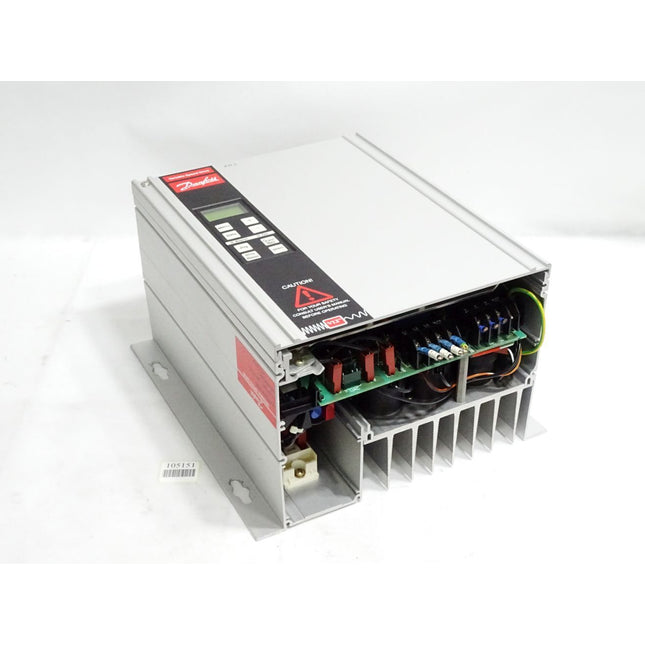 Danfoss Variable Speed Drive VLT Type 3003 175H7242 1.5kW / Neuwertig - Maranos.de