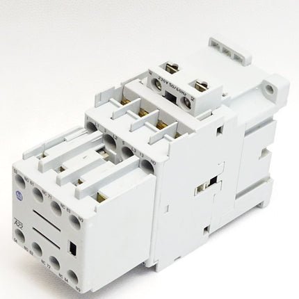 Allen-Bradley Schütz 100-C12*10 + 100-F - Maranos.de