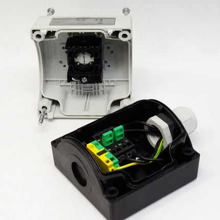 Siemens Schlüsselschalter mit Gehäuse 3SU1801-0AA00-0AB1 + 3SU1400-2AA10-3BA0 + 3SU1400-2DA43-3AA0 - Maranos.de