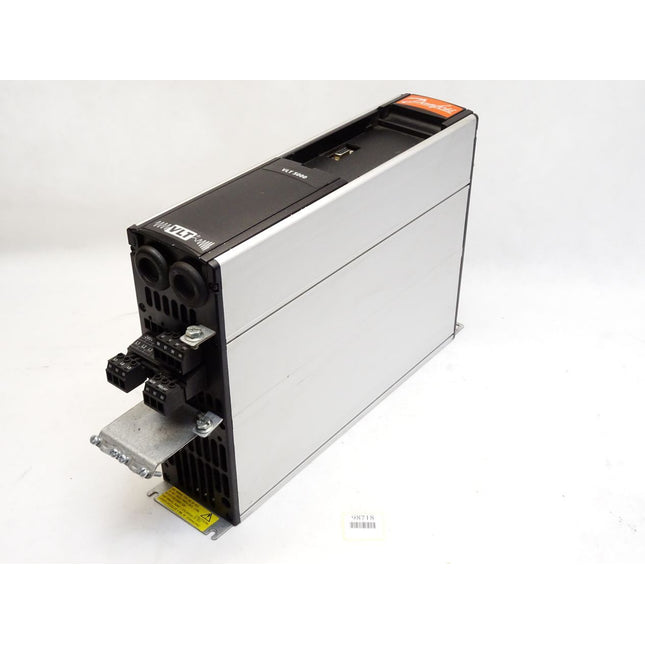 Danfoss VLT5000 VLT5001PT5B20STR3D0F10A00C0 175Z0530 Frequenzumrichter 1.7kVA - Maranos.de