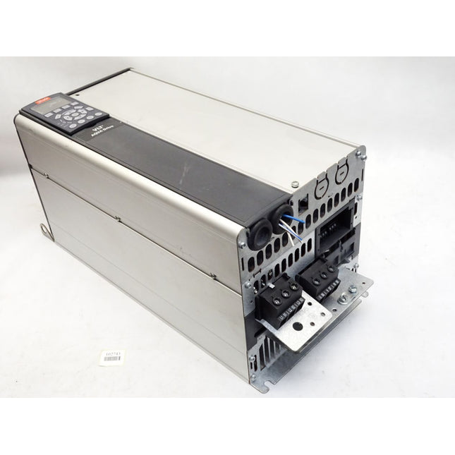 Danfoss VLT Aqua Drive 131H3032 FC-202P22KT4E20H1 Frequenzumrichter 22kW - Maranos.de