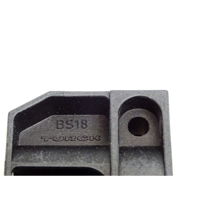 Turck BS18 Mounting Clamp / Neu - Maranos.de