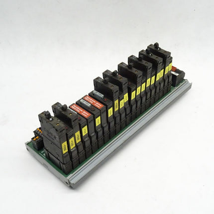 E-T-A ETA SVS03-20 (C10) + ETA Adapter P10-A12-A50-DC24V/10A - Maranos.de