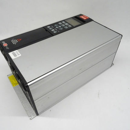 Danfoss VLT 5000 175Z0119 Frequenzumrichter 1,7kW VLT5001PT5C20STR3DLF00A00 - Maranos.de