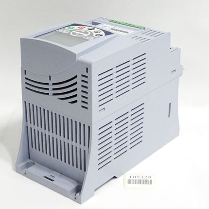 WEG Frequenzumrichter CFW500 CFW500B10P0S2DB20C2H00 0.18 to 132 kW / Neuwertig - Maranos.de