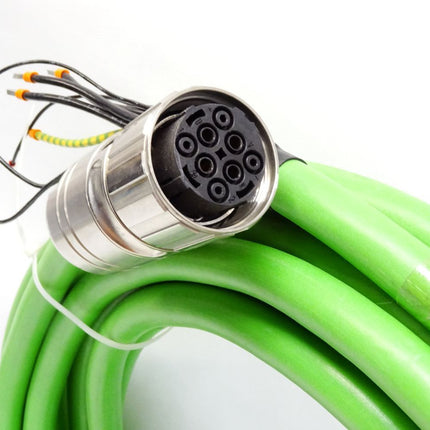 Schneider Electric Motorkabel ca.10m LXM/SH4.0 VW3E1153R100 / Neu - Maranos.de