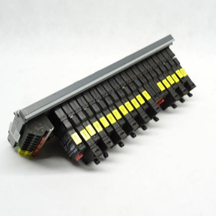 E-T-A ETA SVS03-20 // C10 + ETA Adapter P10-A12-A50-DC24V/10A - Maranos.de