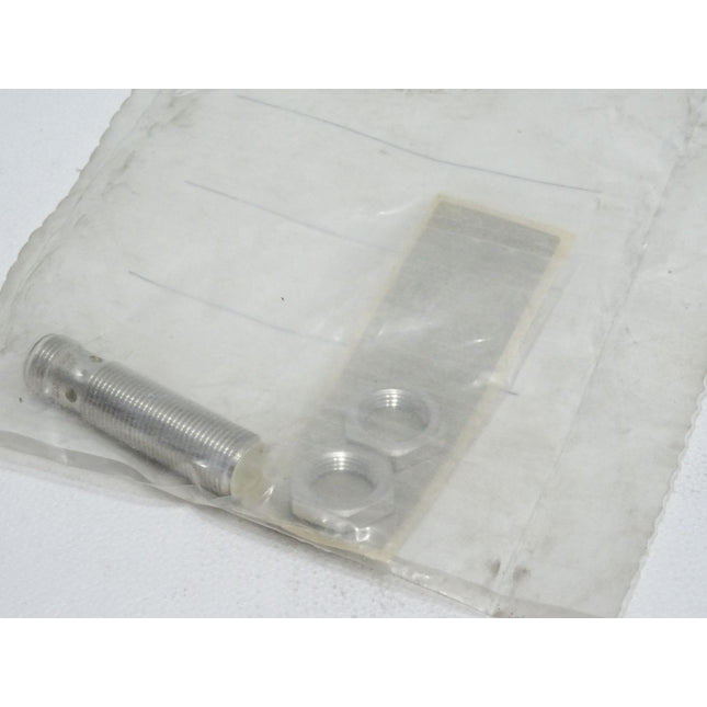 Ifm Electronic Efector100 IFC207 Induktiver Sensor IFB3004BAPKG/US-104 / Neu OVP - Maranos.de