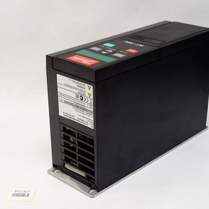 Danfoss 134G7013 VLT2822PT4B20SBR1DBF00A00C1 Frequenzumrichter 2,2 kW / Neu - Maranos.de