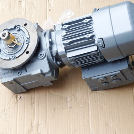 SEW Eurodrive Getriebemotor SF47 DRS71S4BE05/MSW/CK0/TF SF47DRS71S4BE05/MSW/CK0/TF 1380/59r/min 0.37kW i23.20 Unbenutzt - Maranos.de