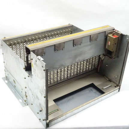 Siemens SIMATIC S5 Rack 6ES5188-3UA22 E-Stand: 01 6ES5 188-3UA22 - Maranos.de