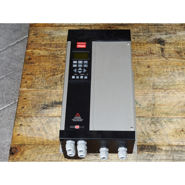 Danfoss 175Z0743 VLT5003PT5C54STR3DLF10A00C0 Frequenzumrichter 1.5kW - Maranos.de