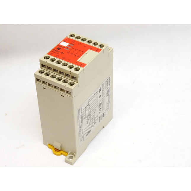 Omron Saftey Relay G9SA-TH301 / Neu OVP - Maranos.de