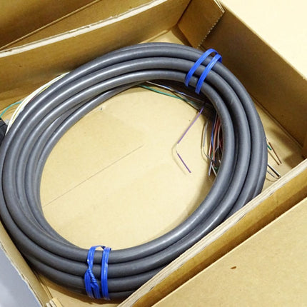 Omron V600-A61M ID R/W HEAD CABLE / Neu OVP - Maranos.de
