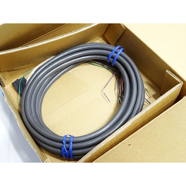 Omron V600-A61M ID R/W HEAD CABLE / Neu OVP - Maranos.de