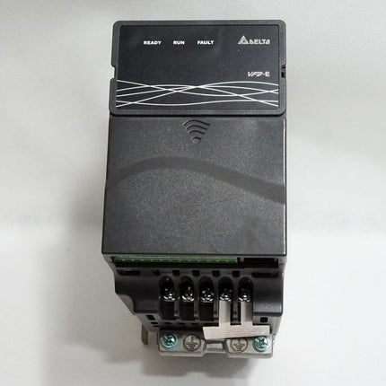 Delta VFD004E43T Frequenzumrichter 0.4kW / Neuwertig - Maranos.de