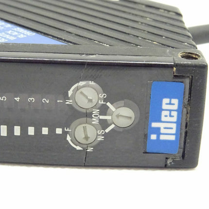 IDEC SA1DLL4 / SA1D-LL4 / Analog Distance Sensor  Connection - Maranos.de