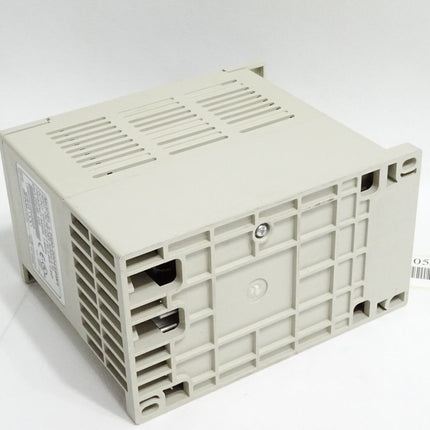 Watt Drive L2500 ECO-Line L2500-0004SBW1 0.4kW Frequenzumrichter / Neuwertig - Maranos.de