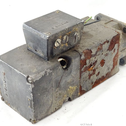 Siemens Permanent Magnet Motor Servomotor 1HU5044-0AC01-0ZZ9 2000min-1 - Maranos.de