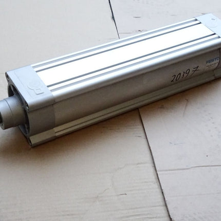 Festo Normzylinder 1463558 DSBC-100-350-PPSA-N3 / Unbenutzt - Maranos.de