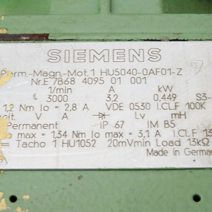 Siemens Permanent Magnet Motor Servomotor 1HU5040-0AF01-Z 3000min-1 - Maranos.de
