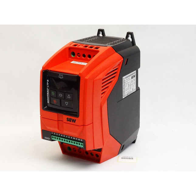 SEW Eurodrive Frequenzumrichter 18251412 MCLTPB00085A3400 0.75kW / Neuwertig - Maranos.de