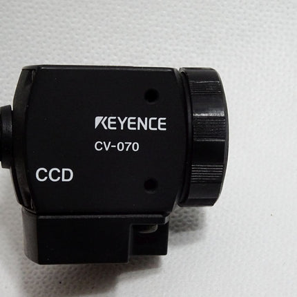 Keyence Farbkamera CV-070 / Neu - Maranos.de