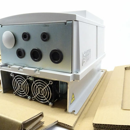 Schneider Electric ATV212WU40N4C Frequenzumrichter 4,0kW neu-OVP - Maranos.de