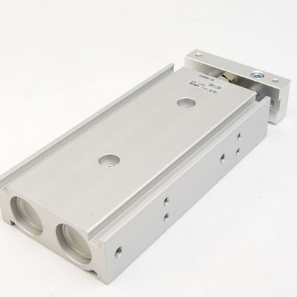 SMC CXSM20-60 Doppelkolbenzylinder / Neu - Maranos.de