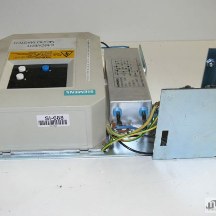 Siemens MicroMaster 6SE3013-4BA07-3KK0 / 4693057 / G85139-D2792-A075 /// - Maranos.de