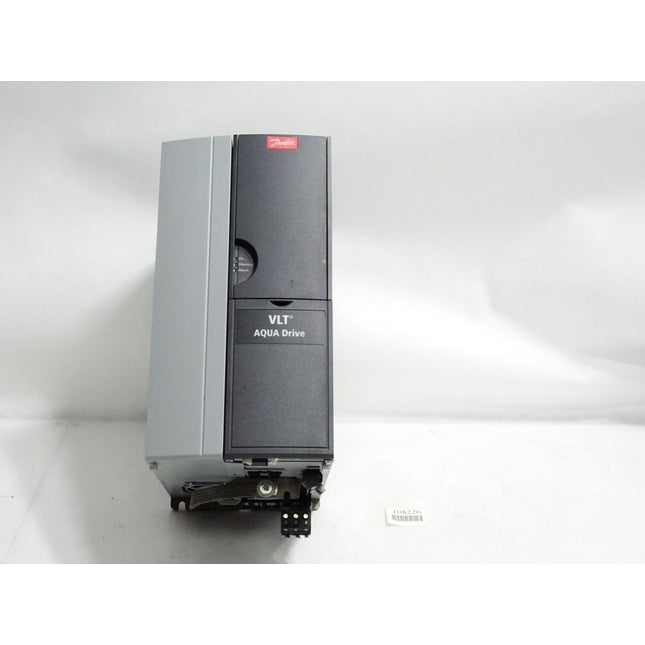 Danfoss VLT Aqua Drive 131F3110 5.5kW FC-202P5K5T4E20H1 - Maranos.de