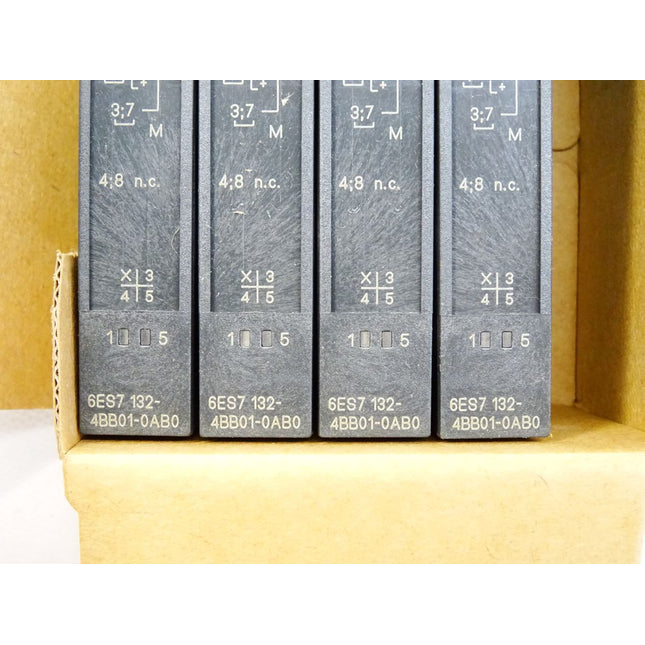 Siemens 6ES7132-4BB01-0AB0 6ES7 132-4BB01-0AB0 / Inhalt : 4 Stück / Neu OVP - Maranos.de