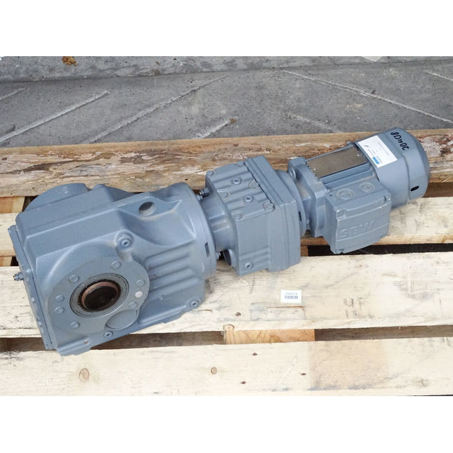 SEW Eurodrive Getriebemotor KA67/TR37DR63M4/BR KA67/T R37 DR63M4/BR 1320/2.2rpm 0.18kW i613 Unbenutzt - Maranos.de